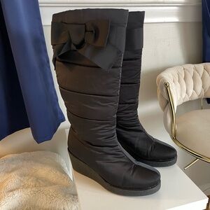 Kate Spade Cagney Nylon Puffer Heel Winter Boots with Bow Detail size 9.5